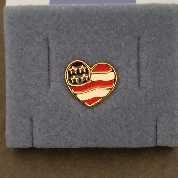 (3/$15) Avon Heart of America Pin - Picture 3 of 4